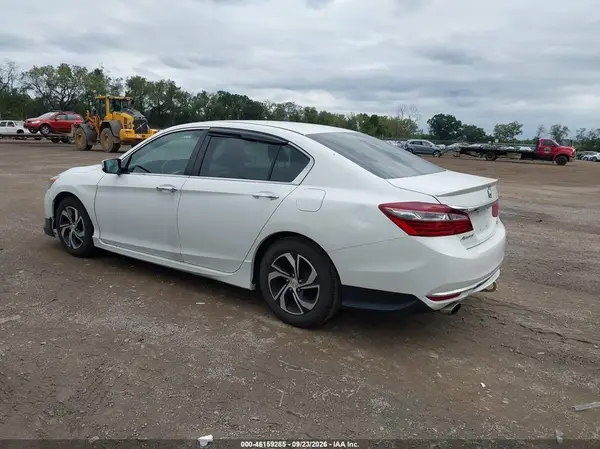 1HGCR2F17HA062839 — 2017 Honda Accord, фото 3 с аукциона IAAI, Подтопление