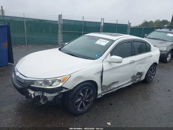 1HGCR3F88HA032946 — 2017 Honda Accord, фото 2 с аукциона IAAI, Передняя часть