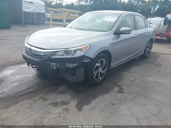 1HGCR2F35HA076692 — 2017 Honda Accord, фото 2 с аукциона IAAI, Передняя часть