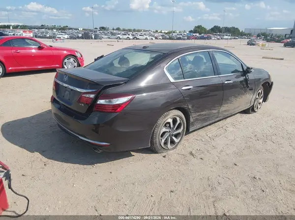 1HGCR3F87HA038673 — 2017 Honda Accord, фото 4 с аукциона IAAI 09.10.2026, Правый бок