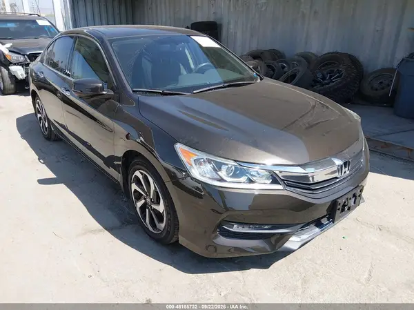1HGCR3F82HA008478 — 2017 Honda Accord, Не указано (Unknown), фото до ремонта