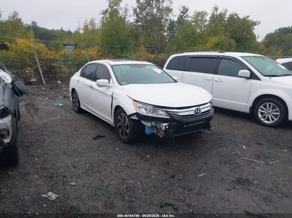 1HGCR2F87HA207195 — 2017 Honda Accord, Передняя часть слева (Left Front), фото до ремонта