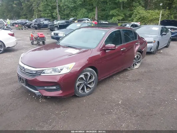 1HGCR2F88HA105601 — 2017 Honda Accord, фото 2 с аукциона IAAI, Задняя часть слева