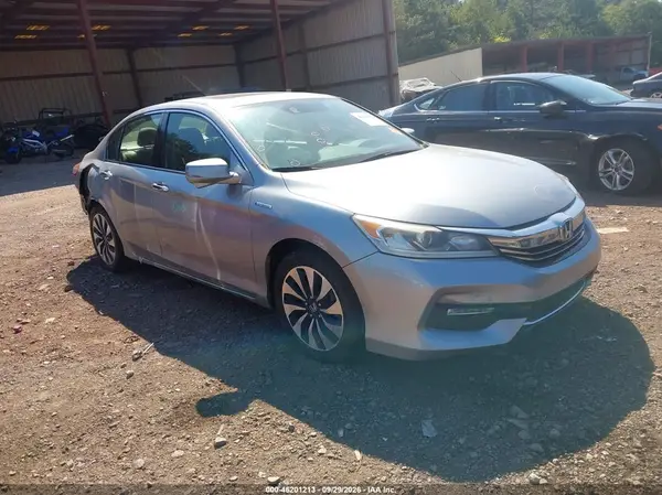 JHMCR6F53HC029297 — 2017 Honda Accord, Задняя часть (Rear), фото до ремонта