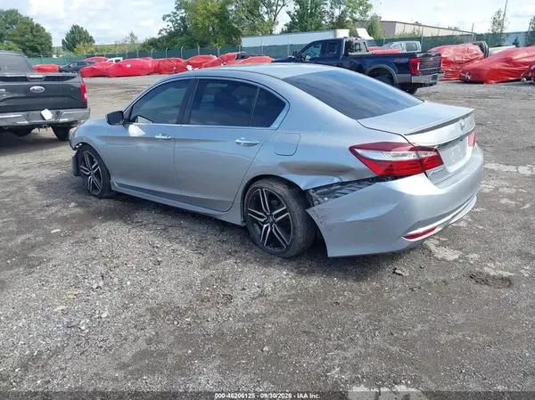 1HGCR2F53HA010367 — 2017 Honda Accord, фото 3 с аукциона IAAI 10.10.2026, Задняя часть слева