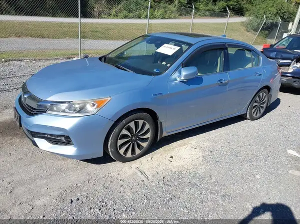 2017 HONDA ACCORD VIN JHMCR6F59HC015470 фото 2