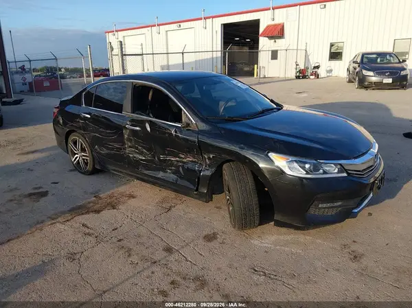 1HGCR2F59HA005660 — 2017 Honda Accord, Правый бок (Right Side), фото до ремонта