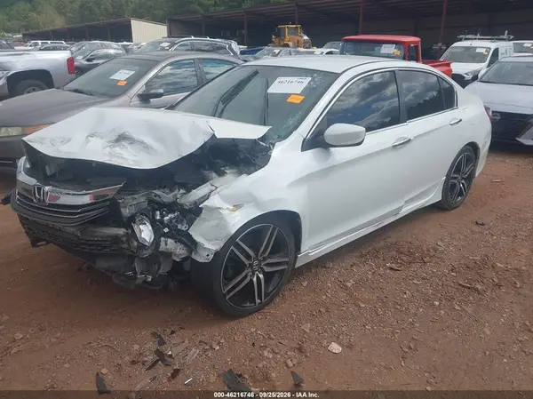 1HGCR2F50HA305748 — 2017 Honda Accord, фото 2 с аукциона IAAI, Передняя часть