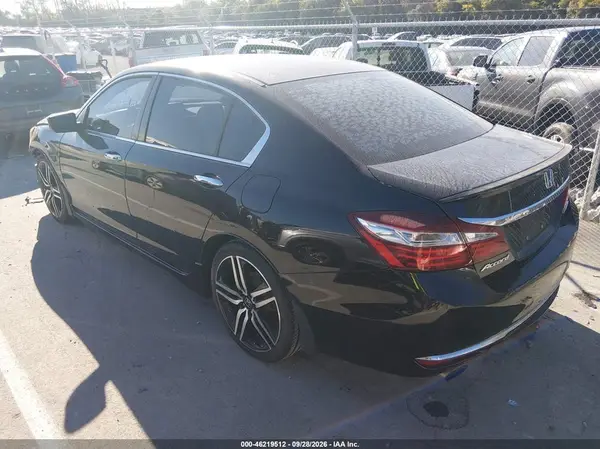 2017 HONDA ACCORD VIN 1HGCR2F56HA128803 фото 3