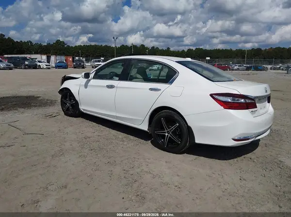1HGCR2F85HA105345 — 2017 Honda Accord, фото 3 с аукциона IAAI, Не указано