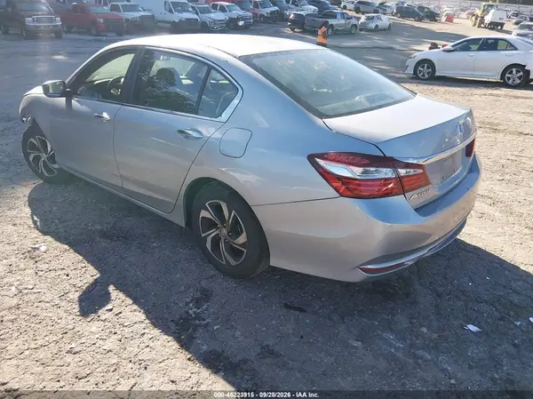 1HGCR2F33HA259749 — 2017 Honda Accord, фото 3 с аукциона IAAI, Передняя часть