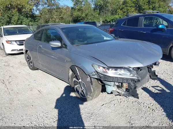 1HGCT1B30HA010097 — 2017 Honda Accord, Естественный износ (Normal Wear & Tear), фото до ремонта