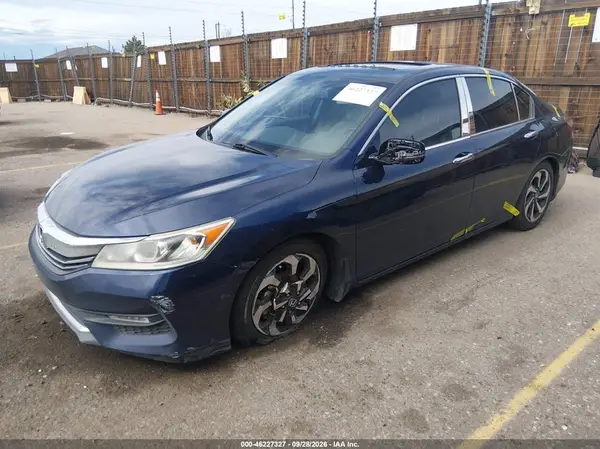 1HGCR2F80HA063375 — 2017 Honda Accord, фото 2 с аукциона IAAI, Угон