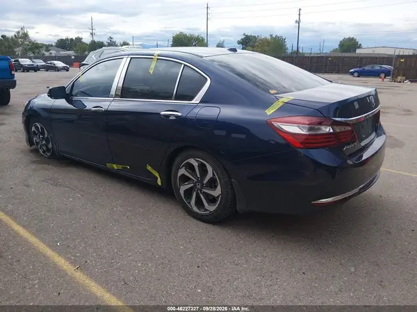 1HGCR2F80HA063375 — 2017 Honda Accord, фото 3 с аукциона IAAI, Угон