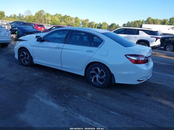 1HGCR2F3XHA291257 — 2017 Honda Accord, фото 3 с аукциона IAAI, Передняя часть справа