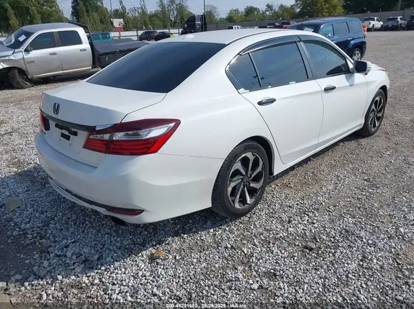 1HGCR2F82HA057027 — 2017 Honda Accord, фото 4 с аукциона IAAI, Передняя часть