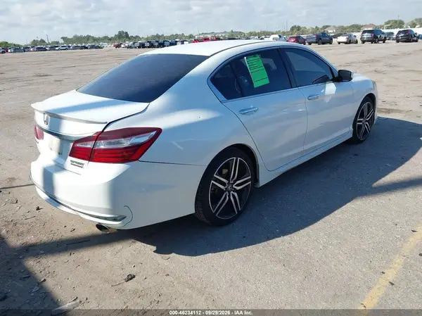 1HGCR2F10HA126252 — 2017 Honda Accord, фото 4 с аукциона IAAI, Задняя часть слева