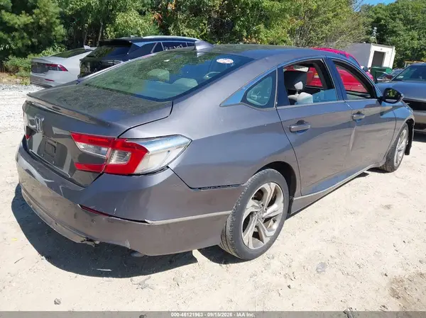 1HGCV1F5XJA010264 — 2018 Honda Accord, фото 4 с аукциона IAAI 13.10.2026, Естественный износ