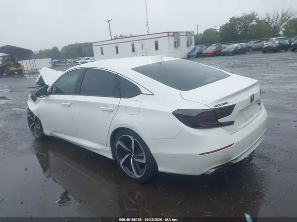 1HGCV1F3XJA217347 — 2018 Honda Accord, фото 3 с аукциона IAAI 13.10.2026, Передняя часть