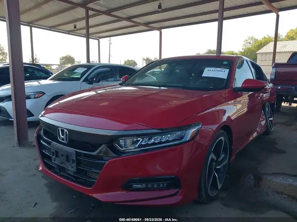 1HGCV1F36JA065602 — 2018 Honda Accord, фото 2 с аукциона IAAI, Левый бок