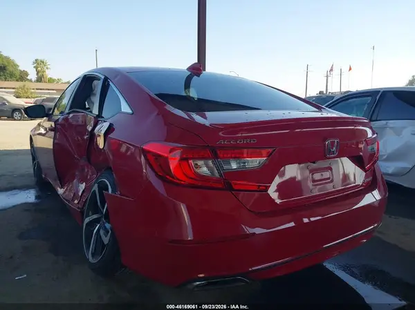 1HGCV1F36JA065602 — 2018 Honda Accord, фото 3 с аукциона IAAI, Левый бок