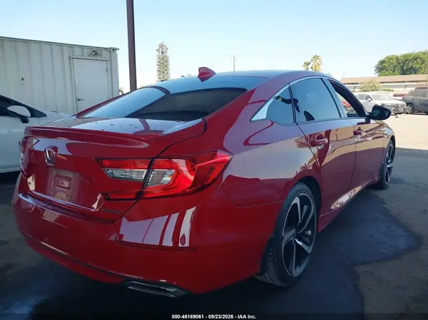 1HGCV1F36JA065602 — 2018 Honda Accord, фото 4 с аукциона IAAI, Левый бок