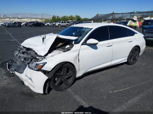 1HGCV1F34JA139311 — 2018 Honda Accord, фото 2 с аукциона IAAI, Передняя часть