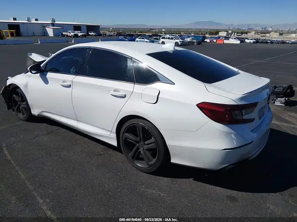 1HGCV1F34JA139311 — 2018 Honda Accord, фото 3 с аукциона IAAI, Передняя часть