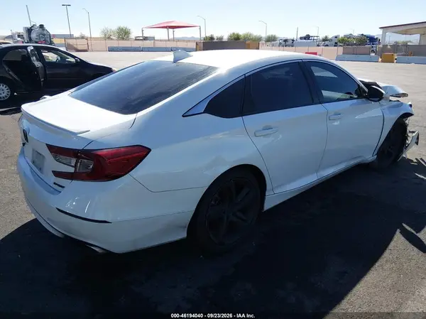 1HGCV1F34JA139311 — 2018 Honda Accord, фото 4 с аукциона IAAI, Передняя часть