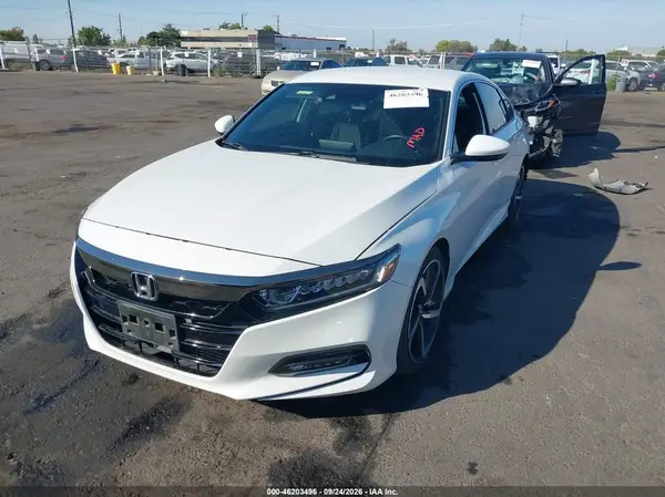 1HGCV1F32JA255882 — 2018 Honda Accord, фото 2 с аукциона IAAI, Задняя часть слева