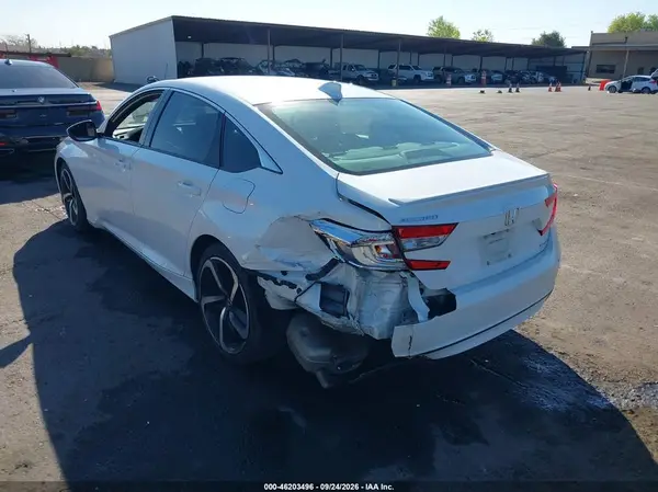 1HGCV1F32JA255882 — 2018 Honda Accord, фото 3 с аукциона IAAI, Задняя часть слева