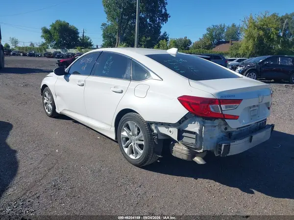1HGCV1F15JA103674 — 2018 Honda Accord, фото 3 с аукциона IAAI 11.10.2026, Передняя и задняя части