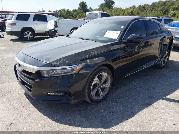 1HGCV1F57JA079252 — 2018 Honda Accord, фото 2 с аукциона IAAI, Задняя часть слева