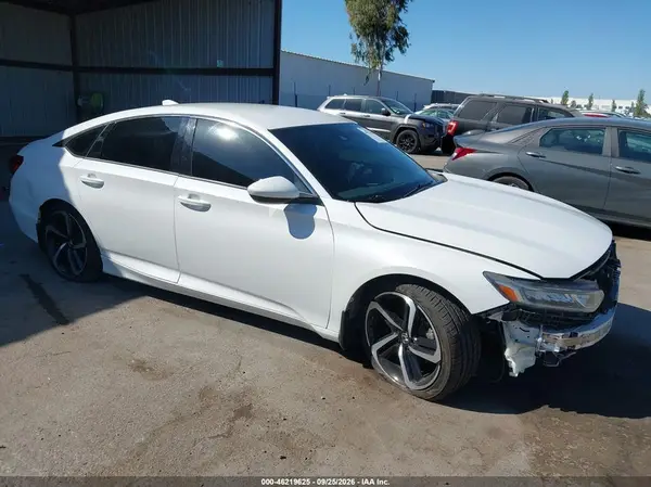 1HGCV1F30JA165470 — 2018 Honda Accord, Передняя часть (Front End), фото до ремонта