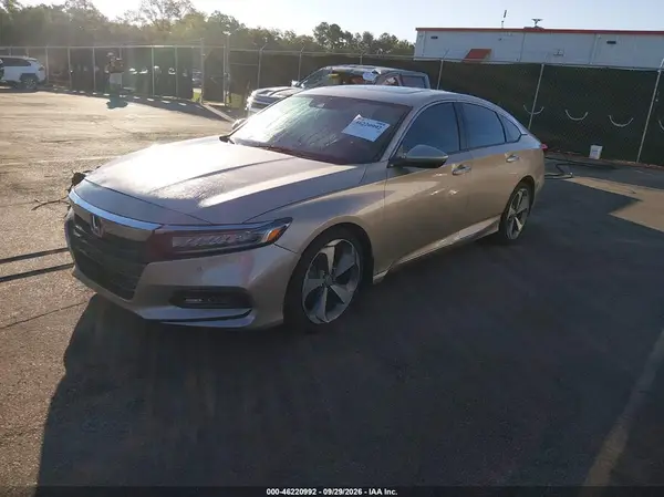1HGCV1F98JA188595 — 2018 Honda Accord, фото 2 с аукциона IAAI, Передняя часть