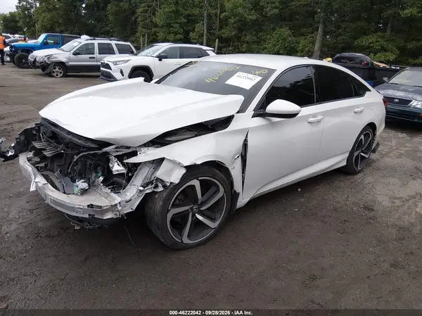 1HGCV1F38JA259743 — 2018 Honda Accord, фото 2 с аукциона IAAI, Передняя часть