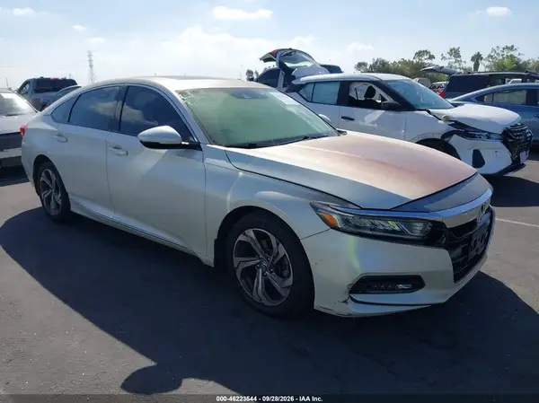 1HGCV1F56JA058537 — 2018 Honda Accord, Угон (Theft), фото до ремонта