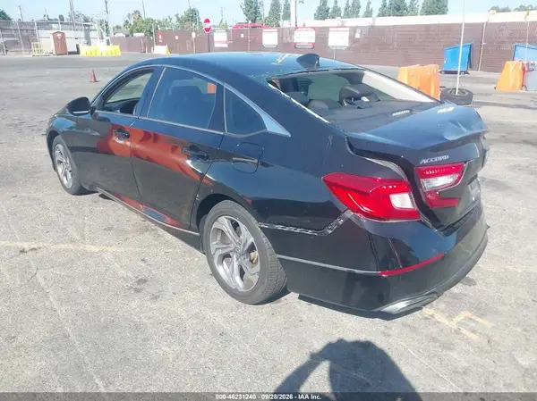 1HGCV2F61JA032300 — 2018 Honda Accord, фото 3 с аукциона IAAI, Задняя часть справа