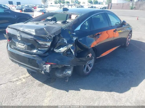1HGCV2F61JA032300 — 2018 Honda Accord, фото 4 с аукциона IAAI, Задняя часть справа