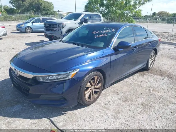 1HGCV1F19JA101376 — 2018 Honda Accord, фото 2 с аукциона IAAI 09.10.2026, Естественный износ