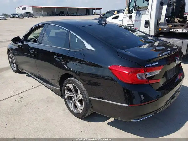 1HGCV1F41KA136294 — 2019 Honda Accord, фото 3 с аукциона IAAI, Правый бок