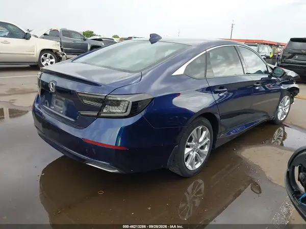 1HGCV1F18KA090517 — 2019 Honda Accord, фото 4 с аукциона IAAI, Передняя часть слева