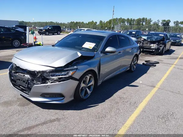 1HGCV2F91KA012608 — 2019 Honda Accord, фото 2 с аукциона IAAI, Передняя и задняя части