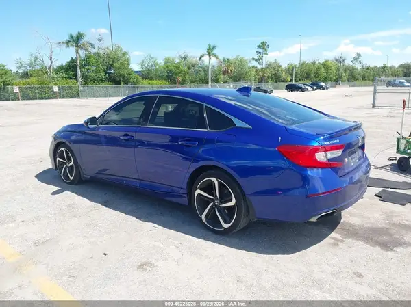 1HGCV1F35KA100194 — 2019 Honda Accord, фото 3 с аукциона IAAI, Не указано