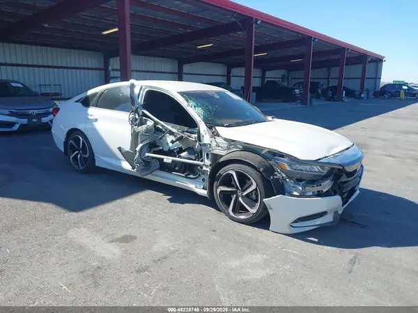 1HGCV1F33KA014429 — 2019 Honda Accord, Правый бок (Right Side), фото до ремонта