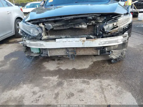 1HGCV1F37KA033310 — 2019 Honda Accord, Передняя часть, фото до ремонта