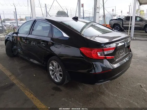 1HGCV1F16LA124360 — 2020 Honda Accord, фото 3 с аукциона IAAI, Левый бок