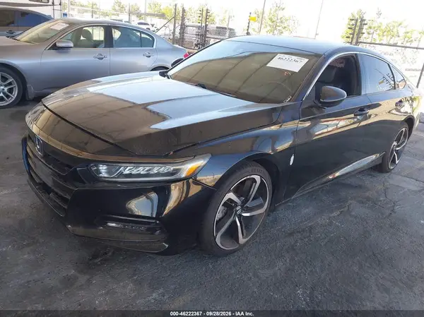 1HGCV1F37LA028528 — 2020 Honda Accord, фото 2 с аукциона IAAI, Правый бок