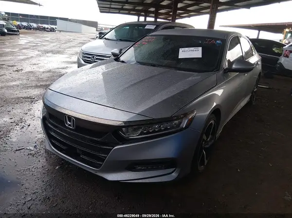 1HGCV1F33LA072817 — 2020 Honda Accord, фото 2 с аукциона IAAI, Правый бок