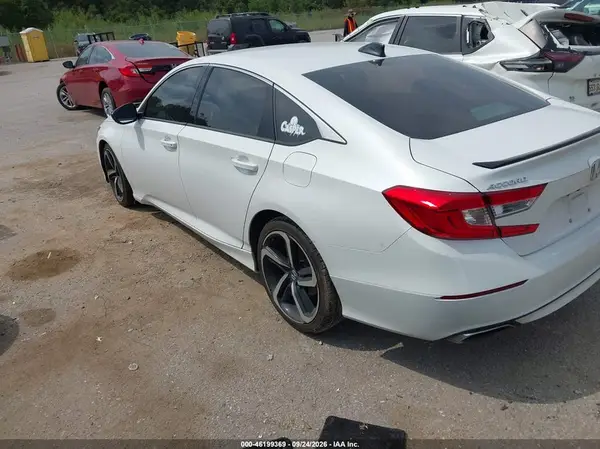 1HGCV1F38MA002036 — 2021 Honda Accord, фото 3 с аукциона IAAI, Передняя часть